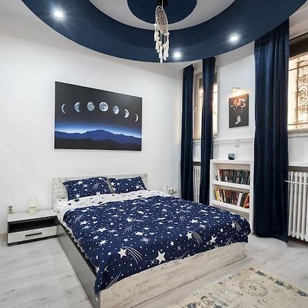 Galaxy Studio Near Bucharest Old Town Bagian luar foto